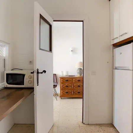 Apartment Paseo - In 1st Line Of Beach With Parking