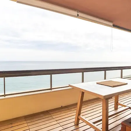 Paseo - In 1st Line Of Beach With Parking *
