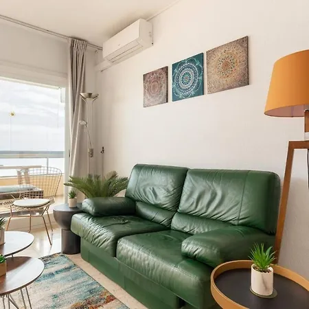 Apartment Paseo - In 1st Line Of Beach With Parking