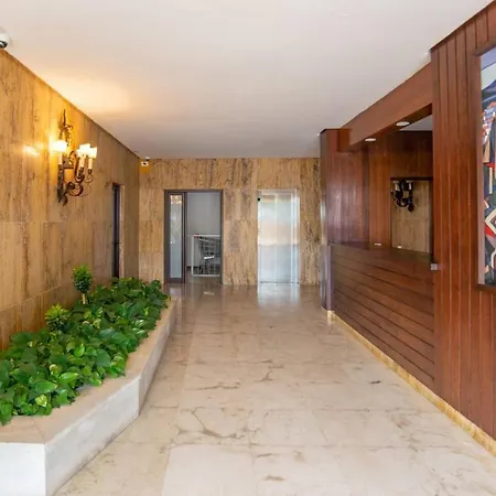 Paseo - In 1st Line Of Beach With Parking Apartment Estepona