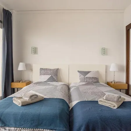 Paseo - In 1st Line Of Beach With Parking Apartment